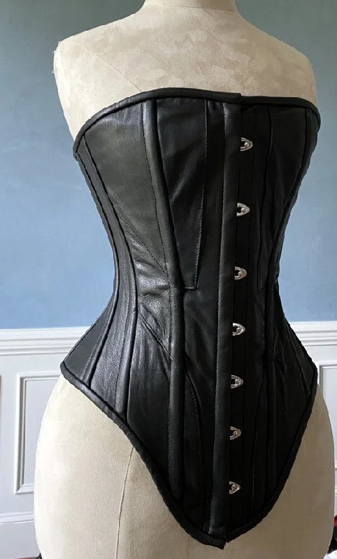 Historical pattern Edwardian overbust corset from real leather. Steelbone gothic corset