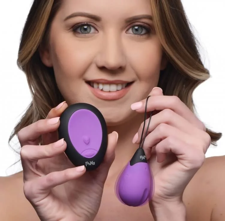 Bang! 10X Vibrating Silicone Egg with Remote Purple